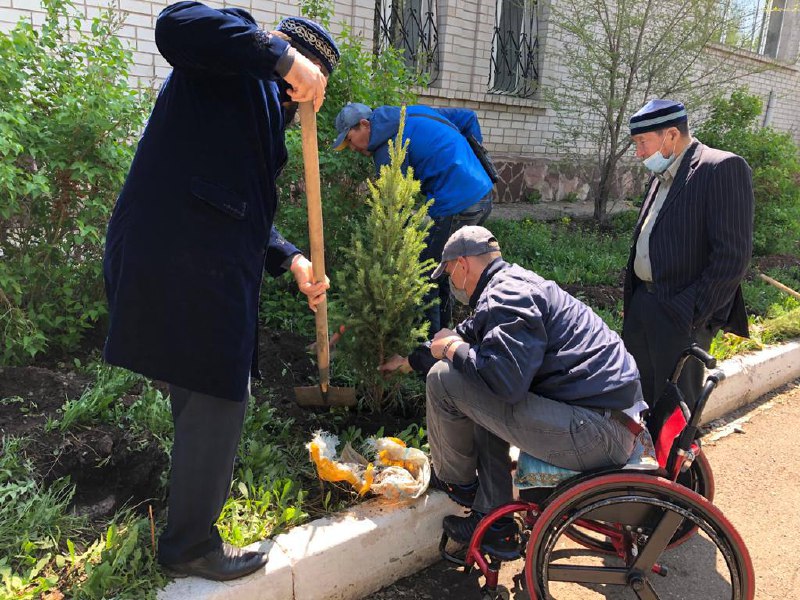 «Балақажы» мешітінің ауласына көгалдандыру жұмысы жүргізілді