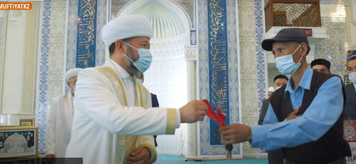 Мүфтият тынысы:БАС МҮФТИДІҢ ҚАРАҒАНДЫҒА САПАРЫ(ВИДЕО)