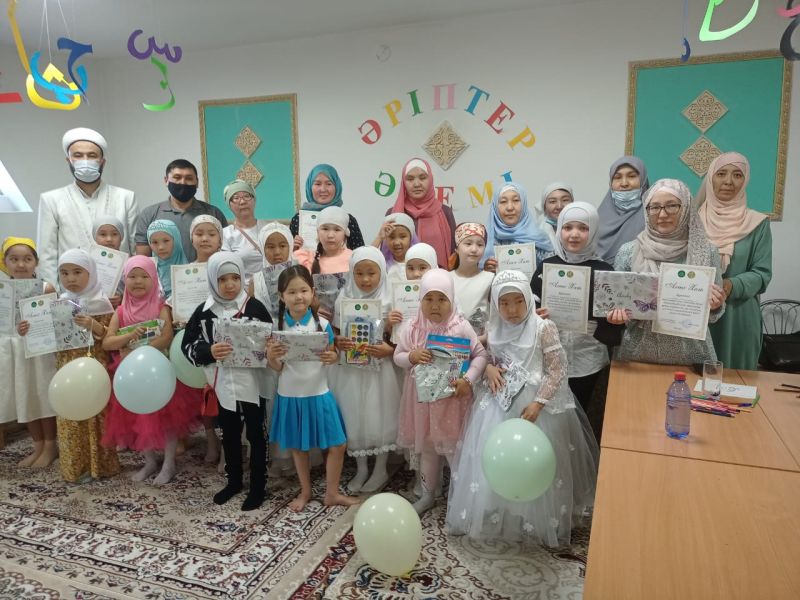 АТА-АНАЛАРҒА ҚҰРМЕТ КӨРСЕТІЛДІ