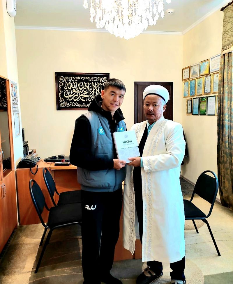 СПОРТ ШЕБЕРІ МЕШІТТІ ЗИЯРАТ ЕТТІ