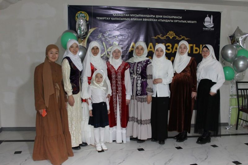 Әйел-қыздар жамағаты мәртебелі Мәулітті атап өтті
