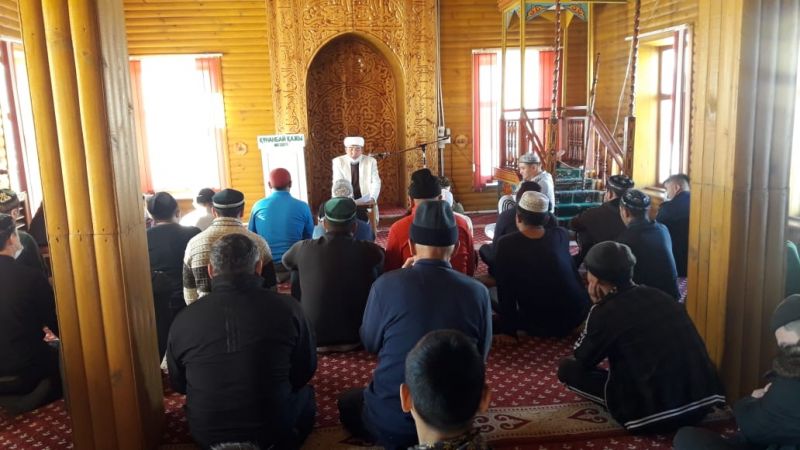 ҚАРҚАРАЛЫ АУДАНЫ: МЕШІТТЕ МӘУЛІТ ОҚЫЛДЫ