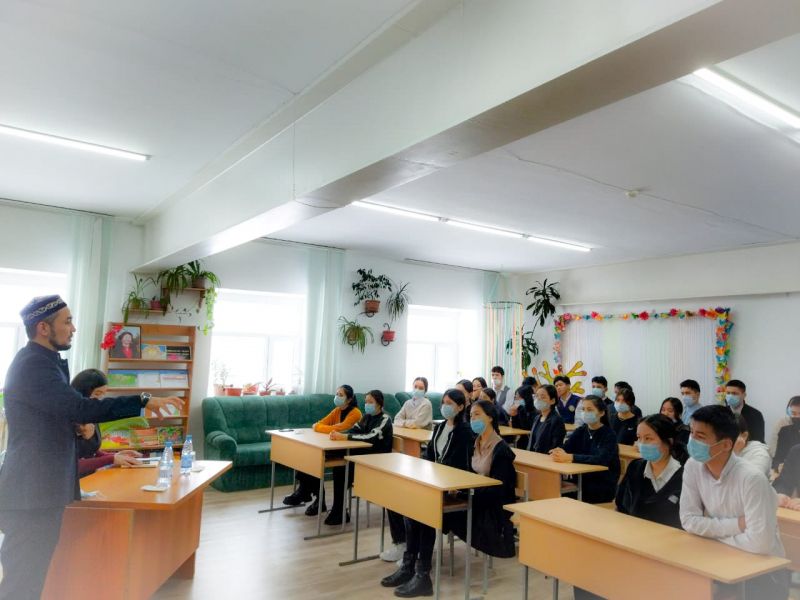 АБАЙДА КОЛЛЕДЖ СТУДЕНТТЕРІМЕН КЕЗДЕСУ ӨТТІ
