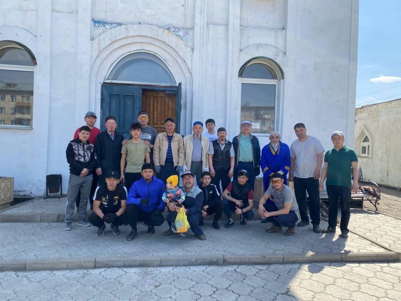 Сенбілік жұмыстары «Нұр» мешітінде жалғасты 