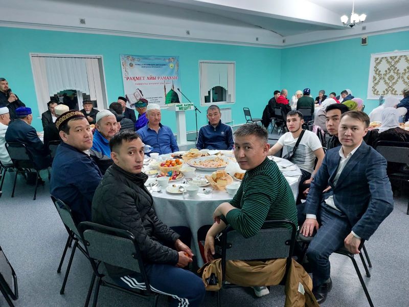 АБАЙ АУДАНЫНДА РУХАНИ КЕШ БОЛЫП ӨТТІ 