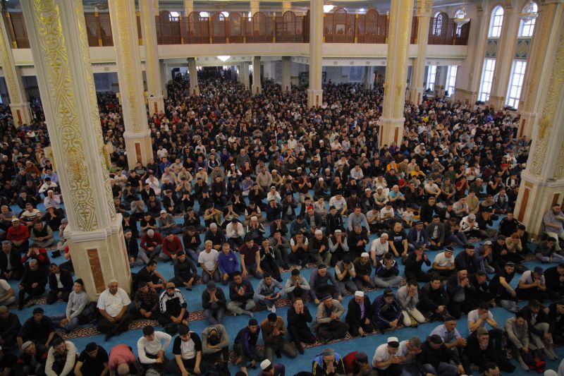 ҚАРАҒАНДЫ ОБЛЫСТЫҚ «ӘНЕТ БАБА» МЕШІТІНДЕ ОРАЗА АЙТ НАМАЗЫ ОҚЫЛДЫ