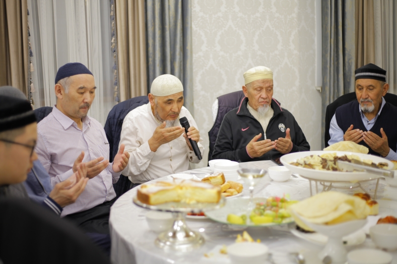 ҚАРАҒАНДЫДА БІР АЙДА 100 МЫҢ АДАМҒА АУЫЗАШАР БЕРІЛДІ