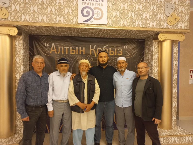 Әл-Машани мешітінің жамағаты «Сәкен Сейфуллин» драма театрында болды