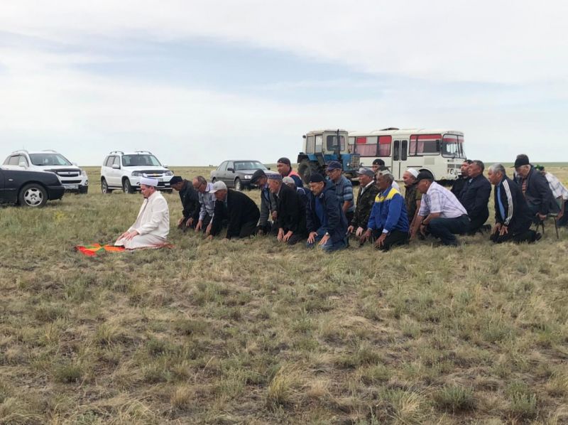 ҚАЙНАР АУЫЛЫНЫҢ ТҰРҒЫНДАРЫ ТАСАТТЫҚ БЕРДІ