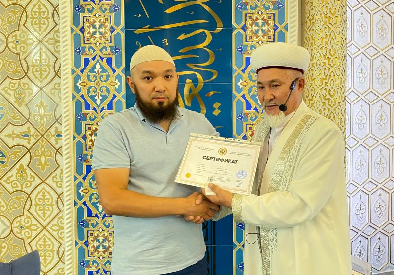 «SALAM BRO» фаст-фуд өнімдері сертификатын жаңартты