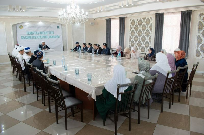 Теміртау мешіттерінің қызметкерлерімен ұжымдық жиналыс өтті