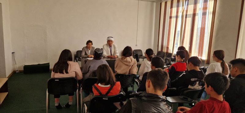 ҚАРҚАРАЛЫ АУДАНЫНЫҢ ИМАМЫ СТУДЕНТТЕРМЕН КЕЗДЕСТІ