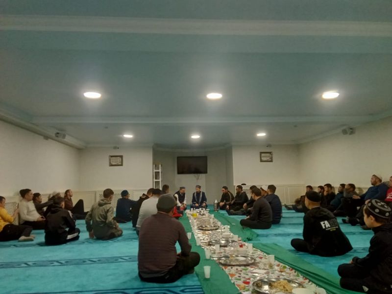 «ҚАЗЫБЕК БИ» МЕШІТІ ЖАМАҒАТЫ БАС ҚОСТЫ 