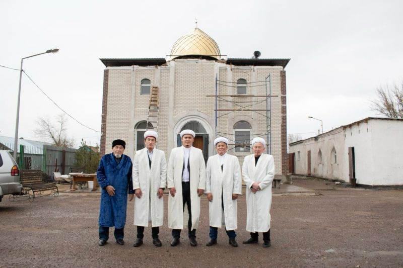 Облыс бас имамы Шахтинск қаласының мешітіне бақылау жүргізді (фото)
