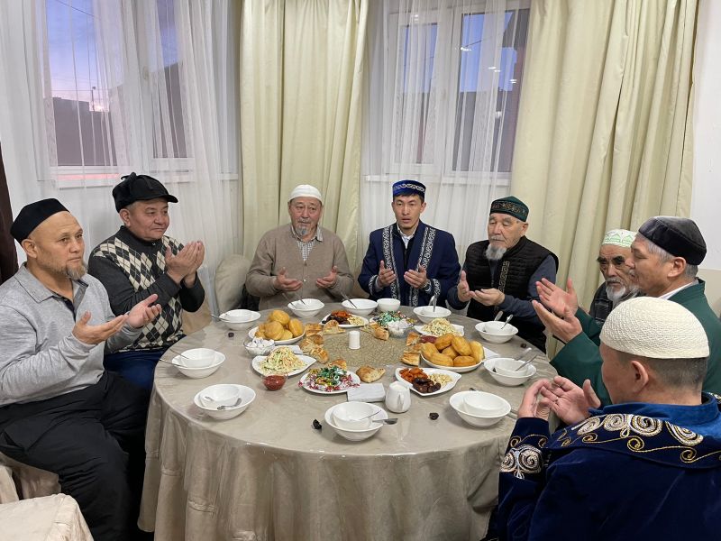Шахтинск жамағатына ережеп айының құрметіне ауызашар берілді
