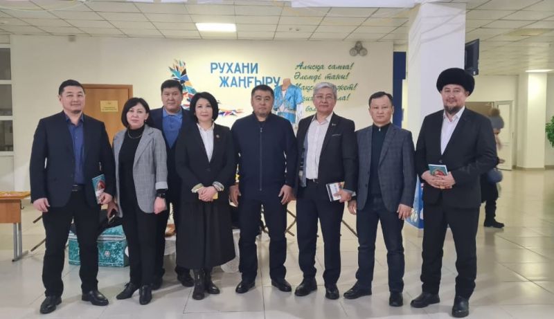 № 102 мектеп-гимназиясында әкелер басқосуы өтті