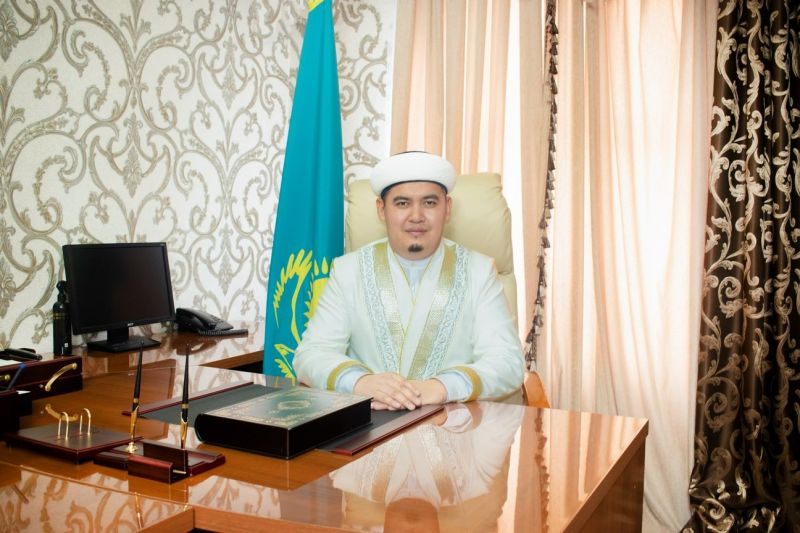 Облыс бас имамы алғыс айту күнімен құттықтады