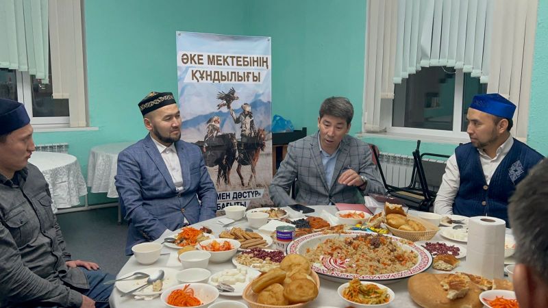 Абайда әке мектебінің құндылығы насихатталды