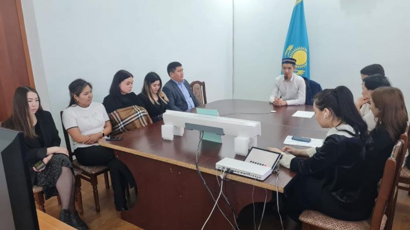 Нұра ауданы әкімдік аппаратында кездесу өтті