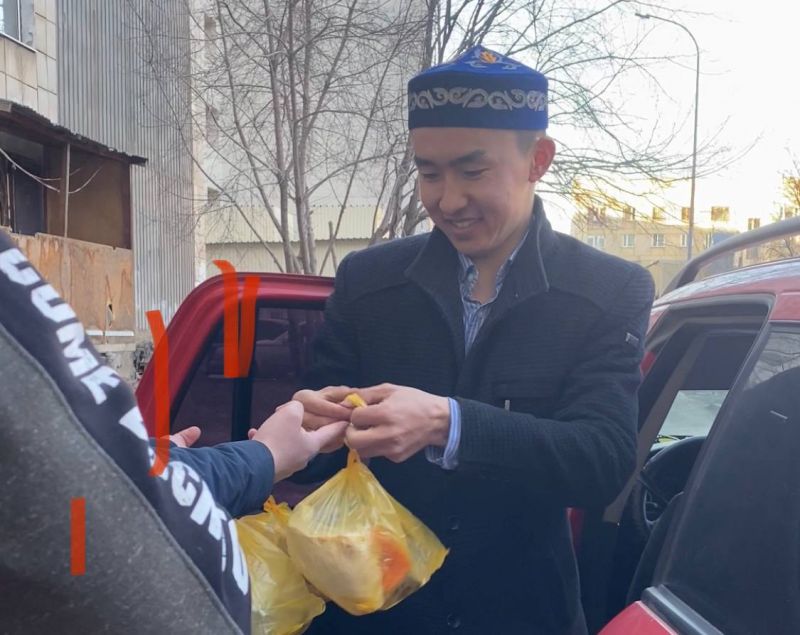«Әл Машани» мешіті 300 студеткен кезекті «Ауызашар себетін» үлестірді