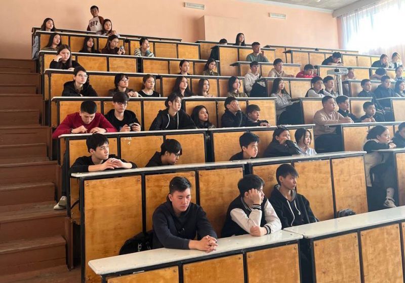 «Қарағанды Банк колледжі» студенттерімен кездесу өтті