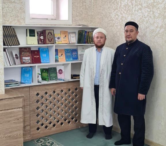  «Хазрет Али» мешіті діни кітаптармен толықты