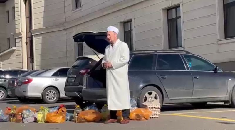«Қазыбек би» мешіті «Қайырымдылық қоржынын» үлестірді