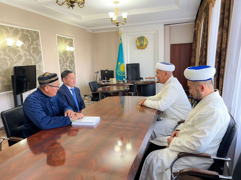 Облыс бас имамы Абай ауданының әкімімен жүздесті