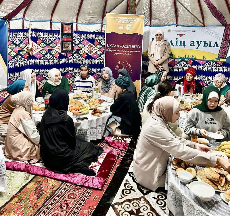 Әйелдер жамағаты «Ихсан-әдеп негізі» атты  рухани отырыста бас қосты