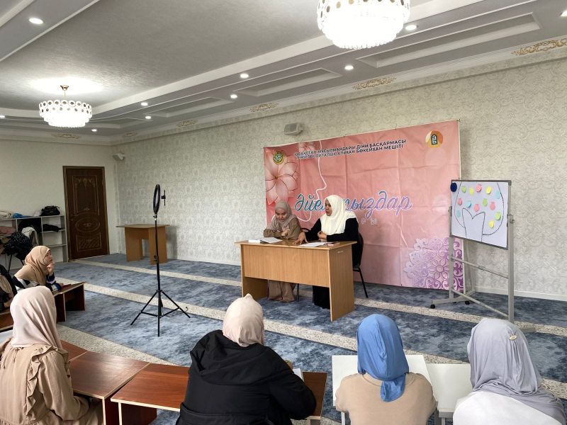   Теміртауда «Ихсан-әдеп негізі» тақырыбы насихатталды