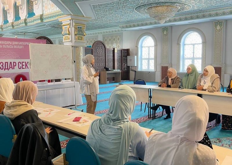 «Әнет баба» мешітінде «Ана болудың діндегі орны»  атты семинар өтті