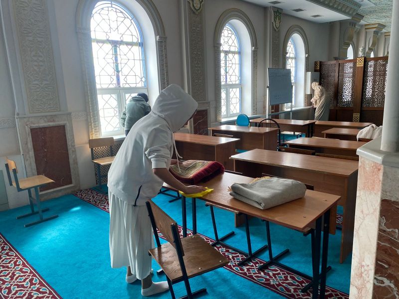 Еріктілер тобы «Әнет баба» мешітіне сенбілік жұмыстарын жүргізді