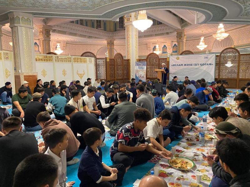 Мешіт жамағаты дәстүрлі жиныда бас қосты