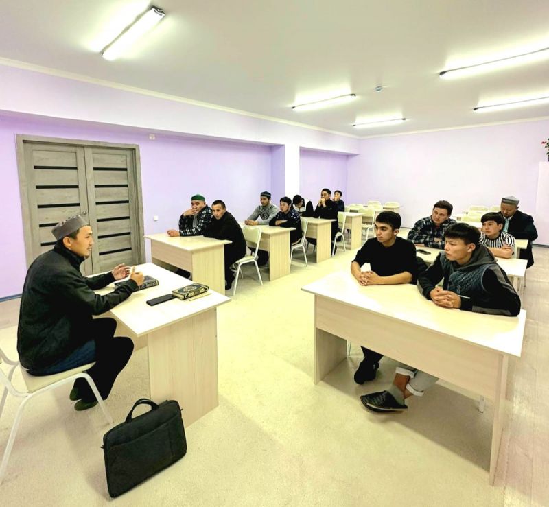 Үштөбе жамағаты «Нурул идох» кітабы бойынша дәріс бастады
