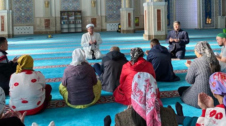 Республика күніне орай қайырымдылық дастарханы жайылды