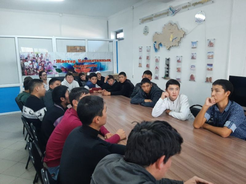 Шет ауданында жат ағымға қарсы кездесу өтті