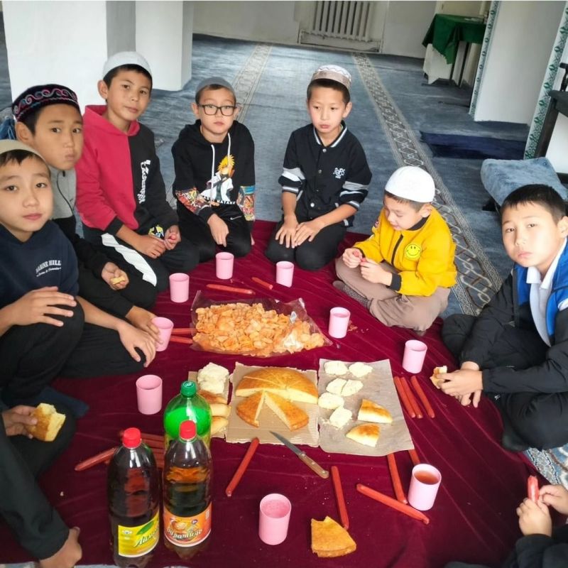 Шәкірттерге ынталандыру дастарханы жайылды