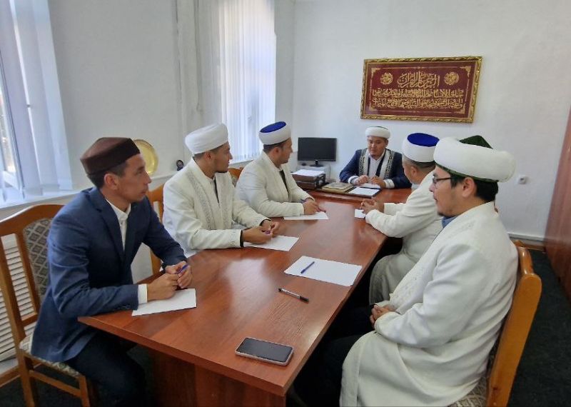 Облыс бас имамы Балқаш қаласының имамдарымен басқосу жиынын өткізді