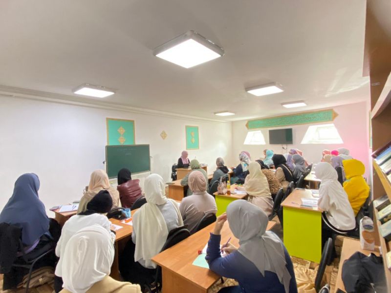 Республика күніне орай тәрбие сағаты өтті