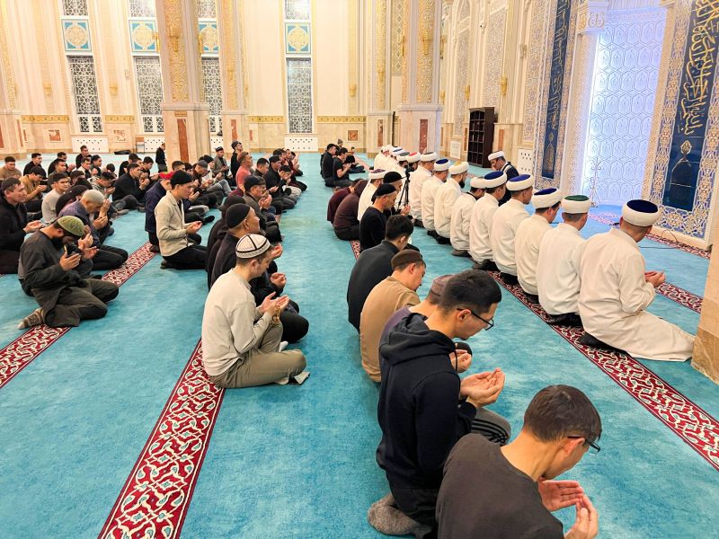  Қарағанды облысы өкілдігі шахтадағы апаттан қаза болған марқұмдардың рухына арнайы дұға жасады