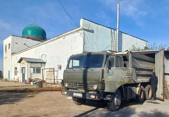 Ақтау кенті мешіті қыс қамын қамдады