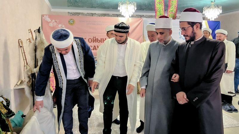 «ӘНЕТ БАБА» МЕШІТІНДЕ ҰЛТТЫҚ НАҚЫШТАҒЫ ҚАЙЫРЫМДЫЛЫҚ ЖӘРМЕҢКЕСІ ӨТТІ