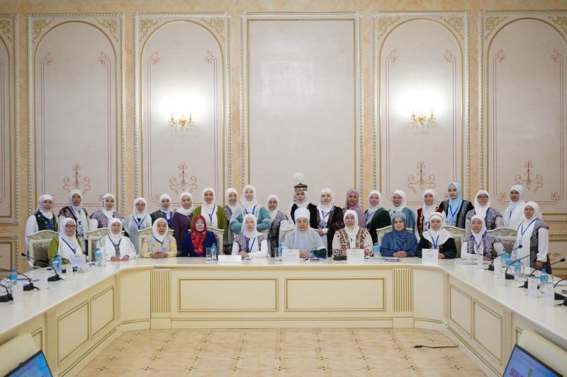 ӘЙЕЛ ҚЫЗДАР СЕКТОРЫНЫҢ ҚАРАҒАНДЫ ОБЛЫСЫ БОЙЫНША ЖАУАПТЫ ӨКІЛІ «ҚАЗАҚ ДАЛАСЫНДАҒЫ ӘЙЕЛ МӘРТЕБЕСІ» РЕСПУБЛИКАЛЫҚ ӘЙЕЛДЕР ФОРУМЫНА ҚАТЫСТЫ