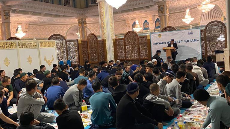 «Әнет баба» мешітінде дәстүрлі басқосу жалғасын тапты