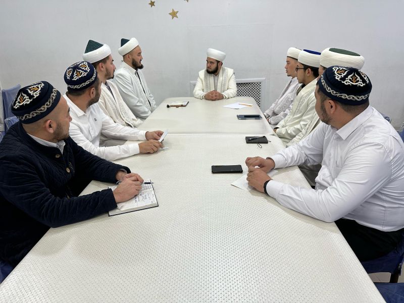 Теміртау: Жаңа имам алғашқы жиын өткізді