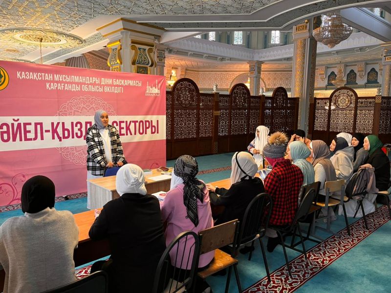 Хадистану және ақида дәрістері жалғасып келеді