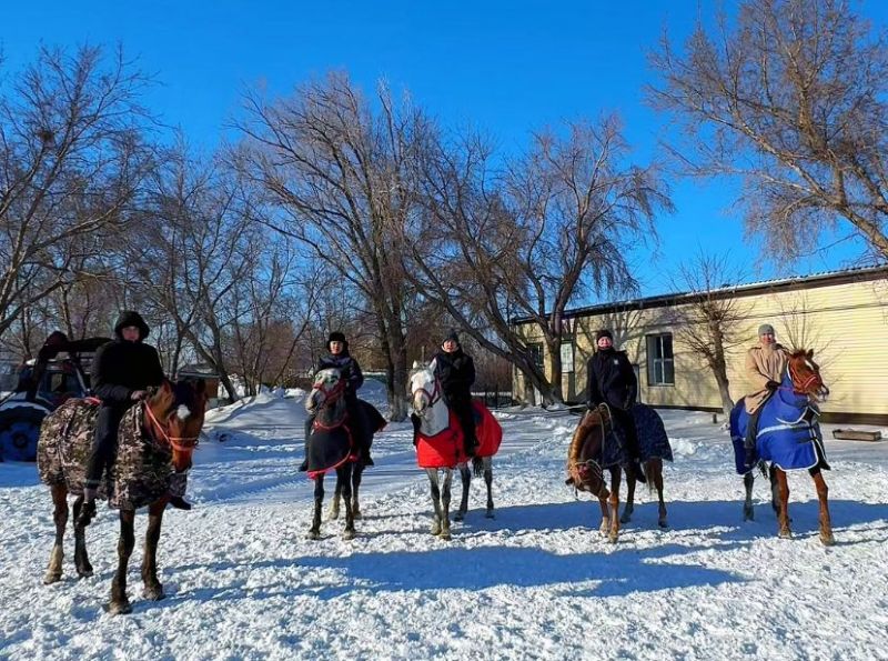 «Әл Машани» мешіті жастары атпен серуен құрды