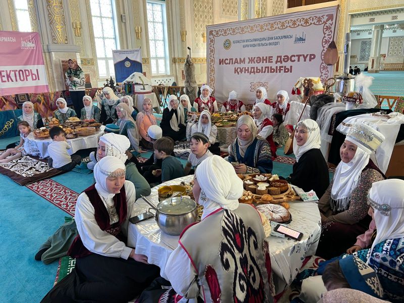 «Қазақ қоғамындағы ізгі аналар ізімен» атты сайыс өтті