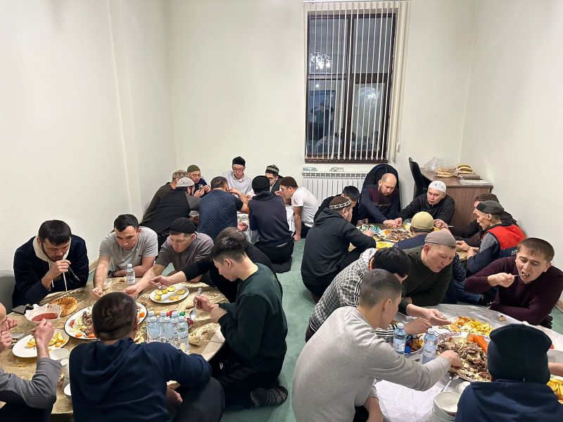 «Төлеутай ата» мешітінде жамағатқа  ауызашар күнделікті берілуде