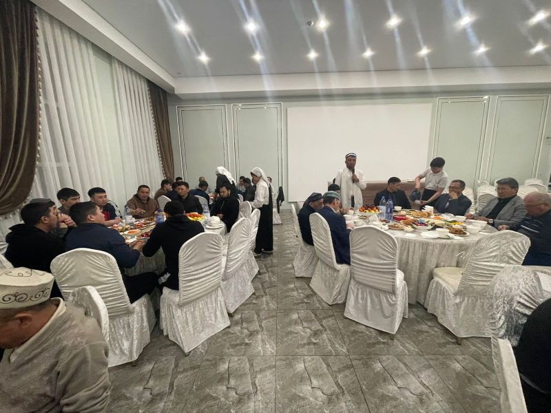 Бұқар жырау ауданының әкімі жамағатқа  ауызашар берді